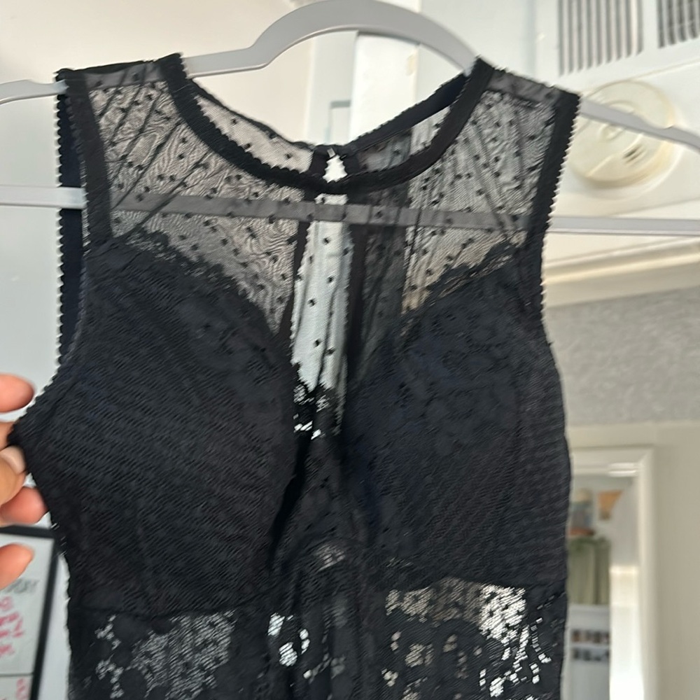 Black lace bodysuit short sleeve with bra included small